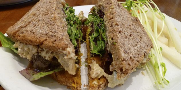 рецепты постных блюд: сэндвич с фасолевым паштетом
