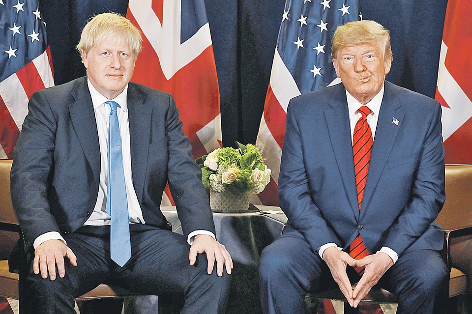 Премьер-министр Великобритании Борис Джонсон (слева) и президент США Дональд Трамп. Обоих ждут нелегкие времена: в 2020 году Великобритании предстоит выходить из Евросоюза, а США выбирать нового президента. Фото: REUTERS