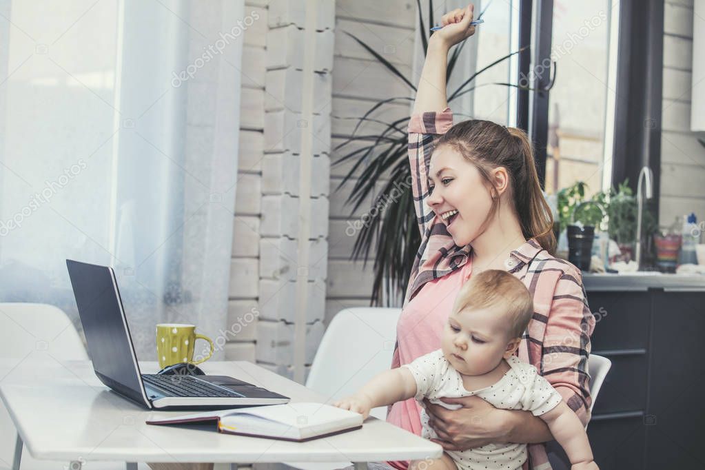 Как можно заработать дома в декрете: 145 способов заработка для мам в декрете