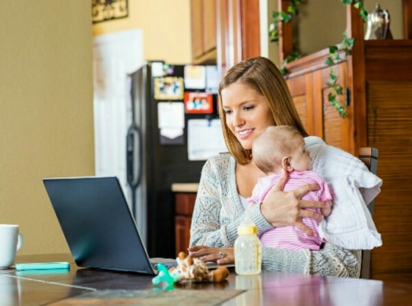 Как зарабатывают мамы в декрете: Как заработать маме в декрете: 65 вариантов заработка