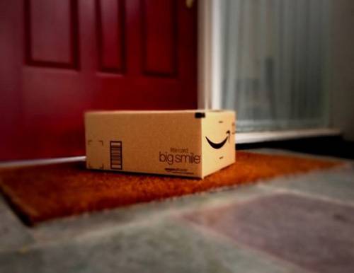У Amazon даже коробки улыбаются