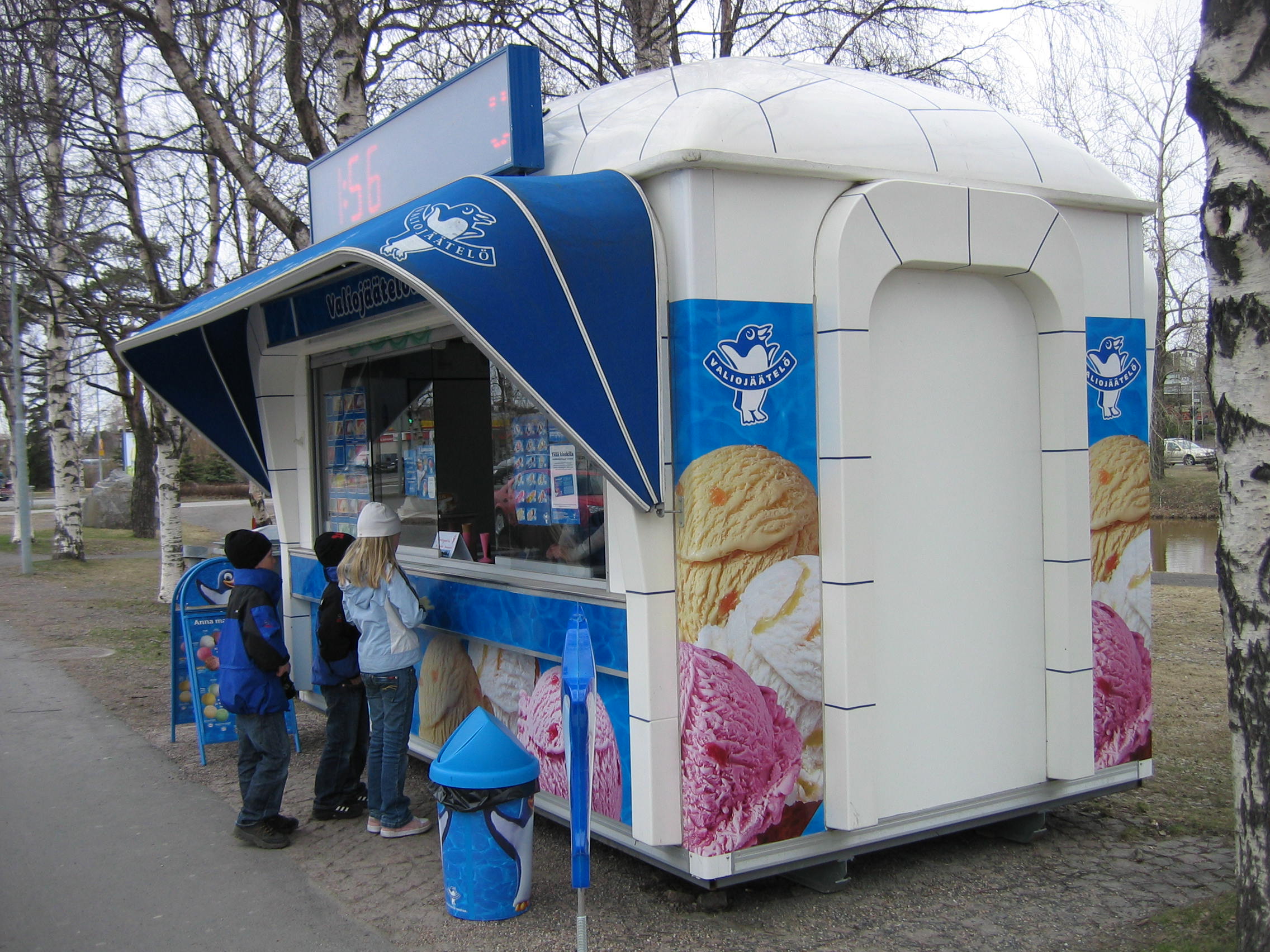 Палатка с мороженым: Сколько стоит открыть ларек с мороженым в 2019 году